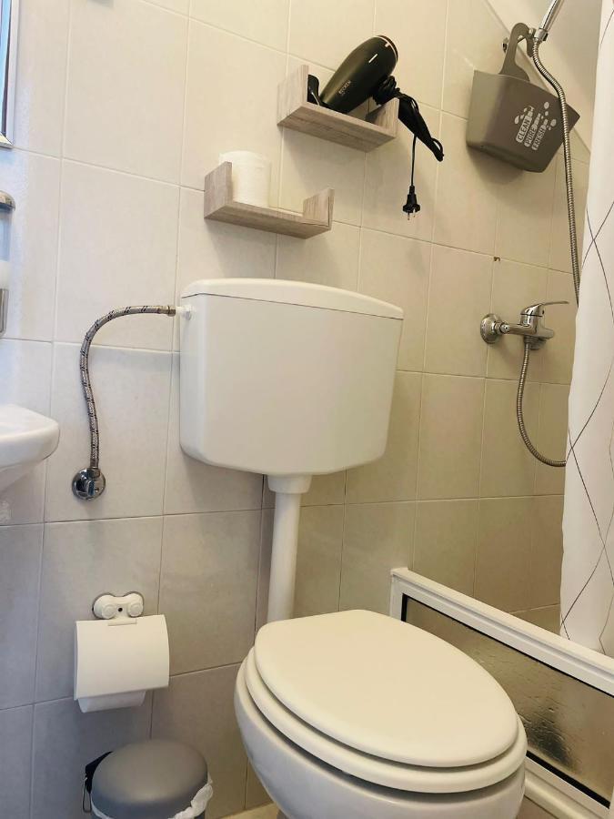 Besugo'S House Rooms & Apartment Назаре Екстериор снимка